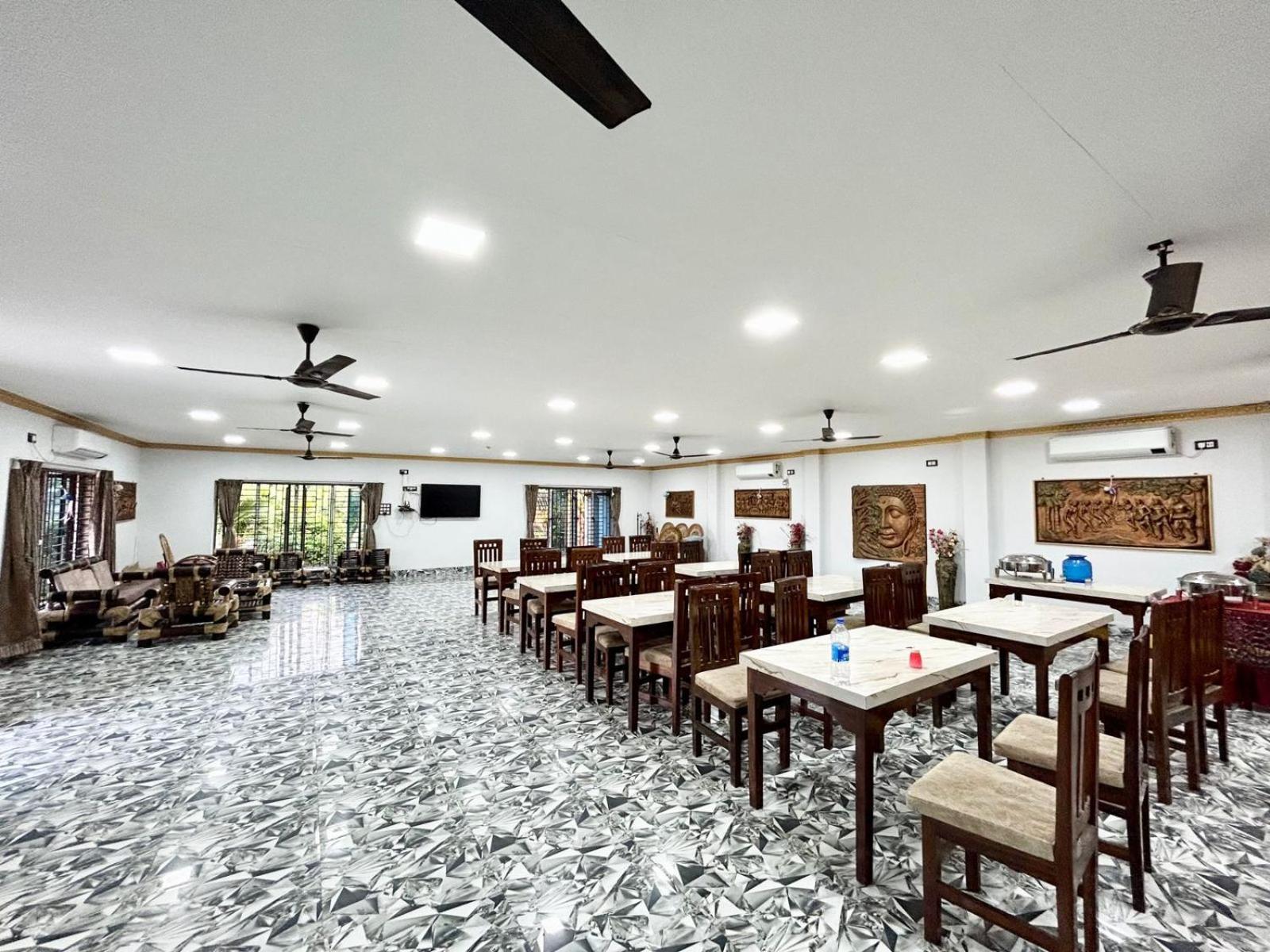 Palli Bangla Resort, Near Ruby Hospital, Anandapur 加尔各答 外观 照片