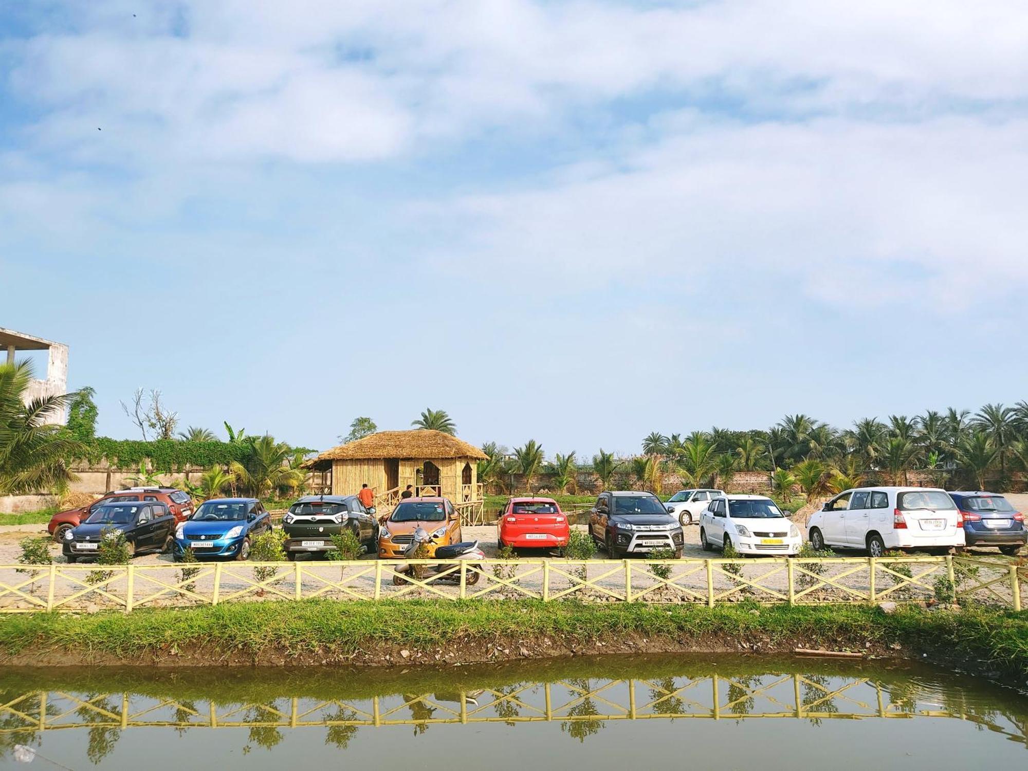 Palli Bangla Resort, Near Ruby Hospital, Anandapur 加尔各答 外观 照片